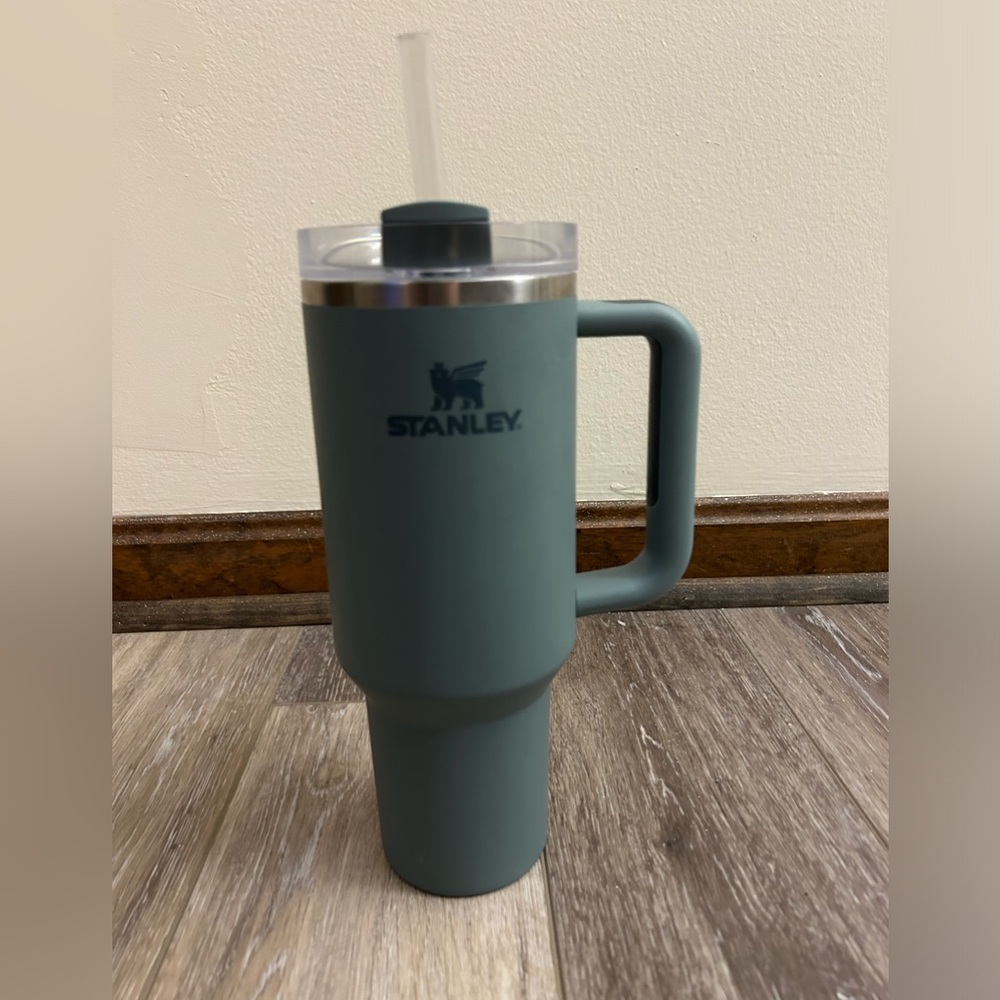 Stanley Soft Matte in Shale 40oz